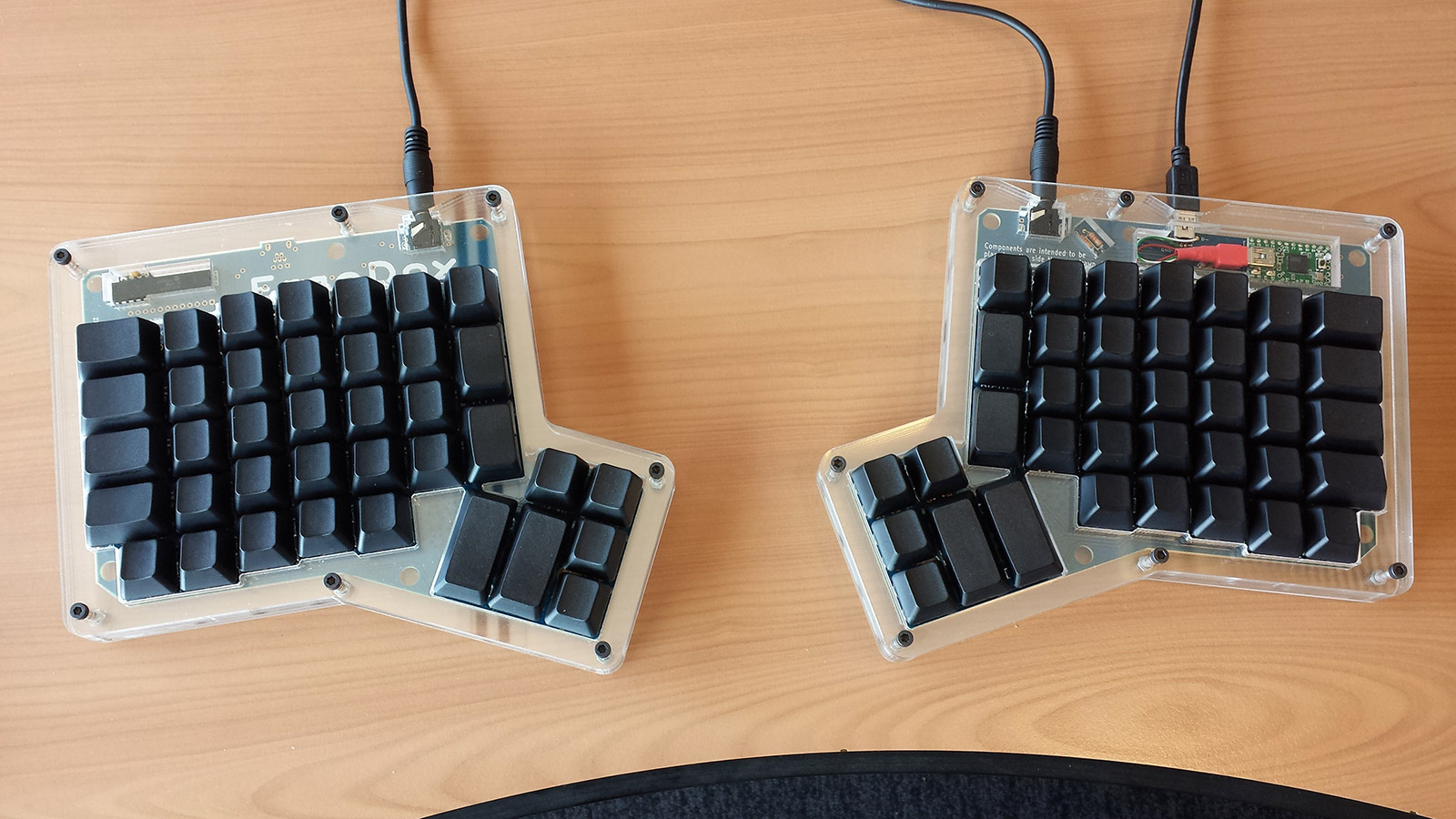 ErgoDox Keyboard (Deskthority Wiki)