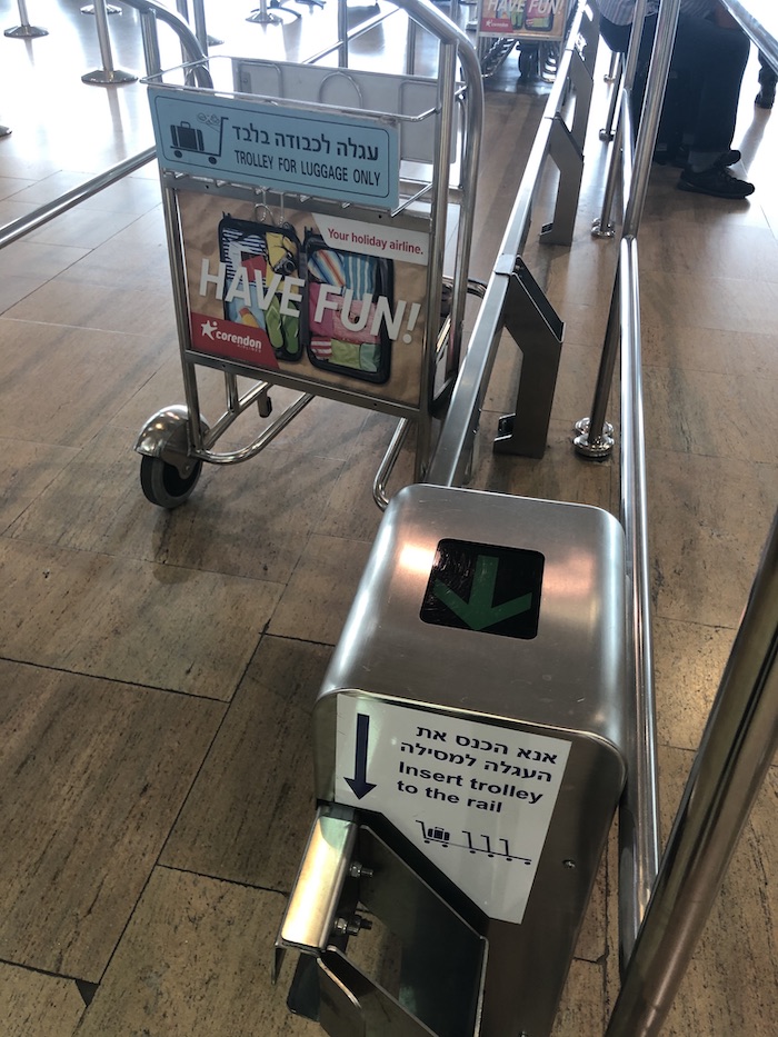 Read more about the article UX Note: Returning a luggage cart shouldn’t be so hard